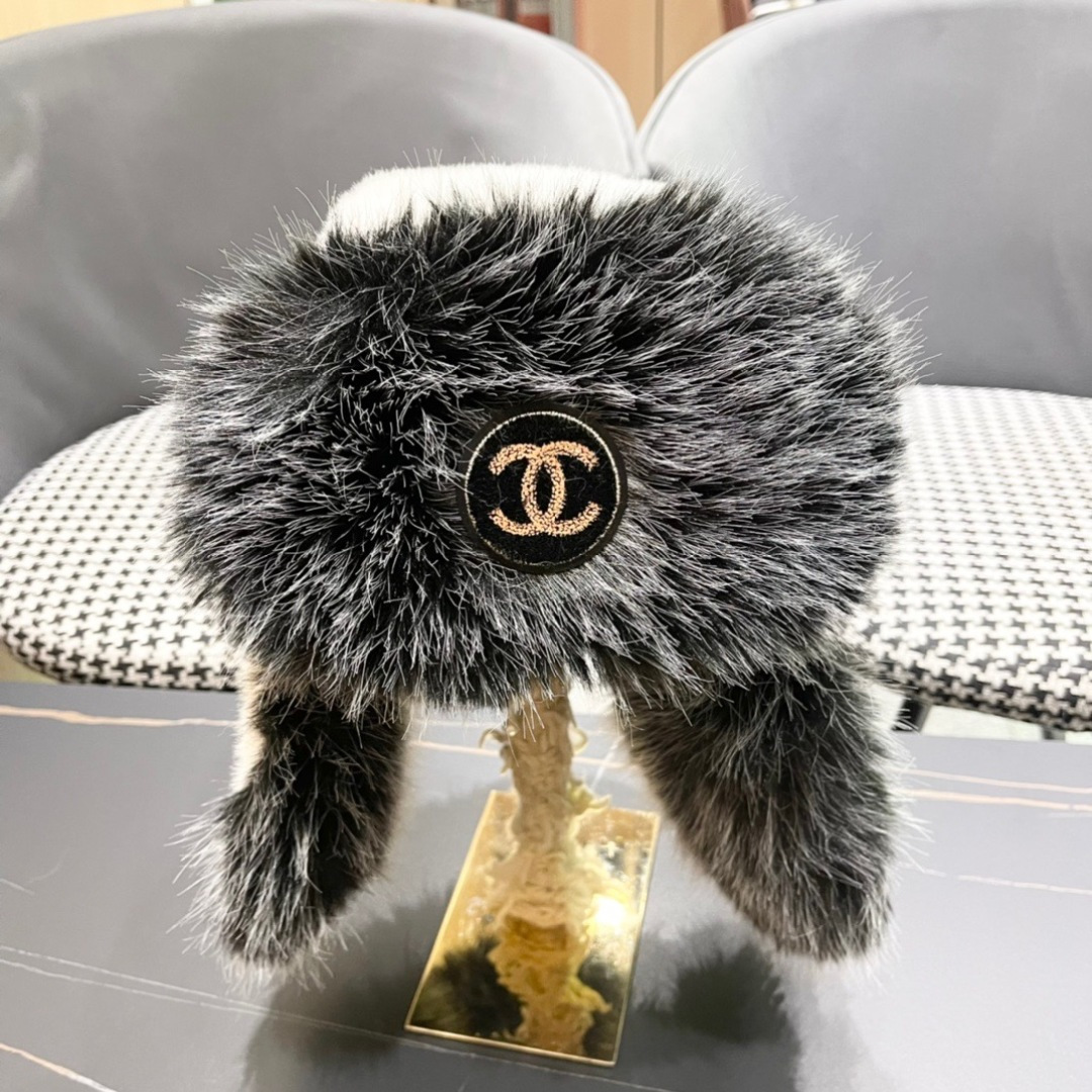 NO:532843,Chanel Chanel new autumn and winter plush leeve thickened ear protection hat showing face small hat fisherman hat baseball hat knit hat, hat, chanel, chanel, espadrilles, hats19860909.香奈儿Chanel 新款秋冬季毛绒雷锋帽加绒加厚护耳帽子显脸小帽子渔夫帽棒球帽针织帽,帽子,chanel,chanel,espadrilles,hats,hat