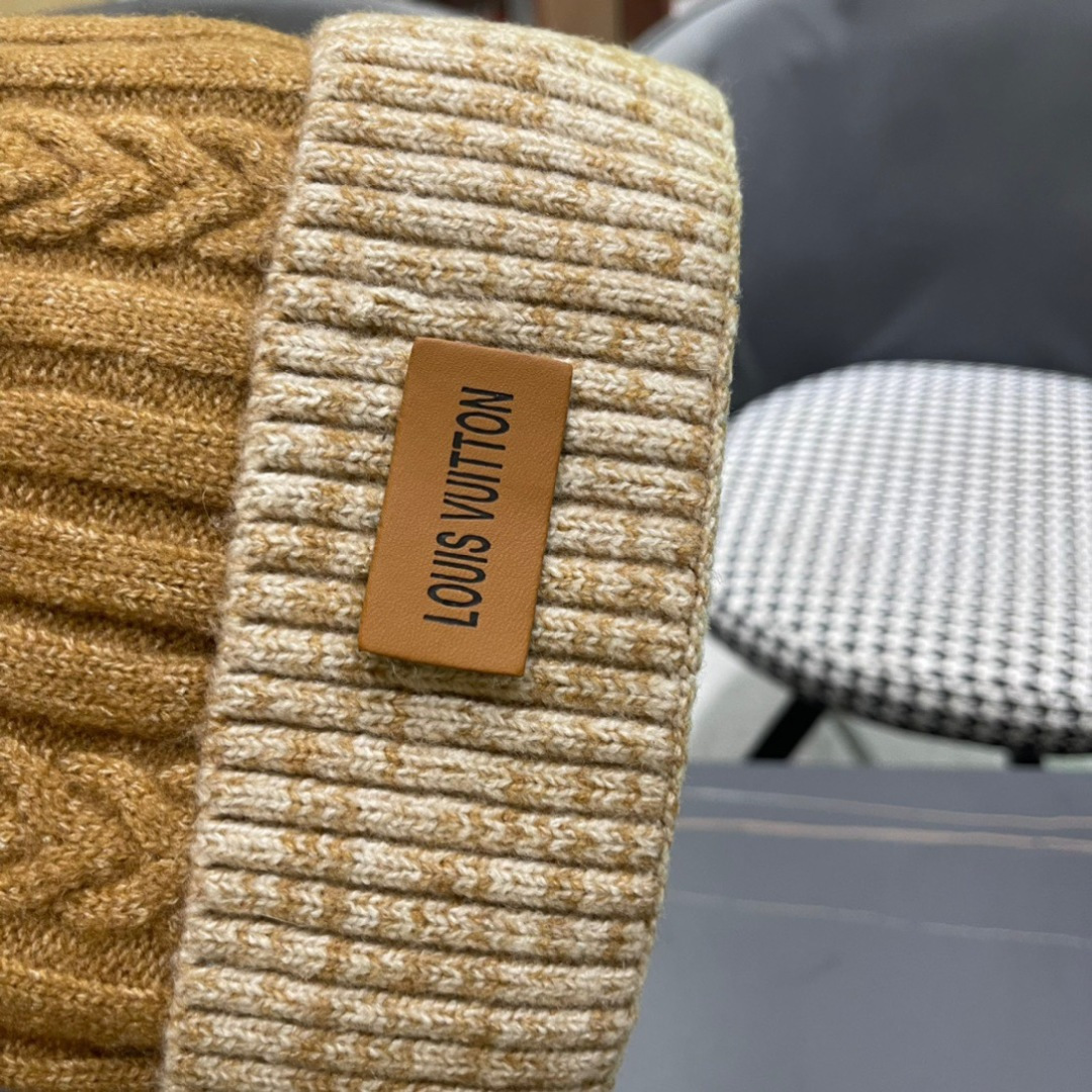 MONCLER蒙口2024冬季男女同款加厚毛绒防寒护耳帽骑车保暖神器滑雪飞行帽子