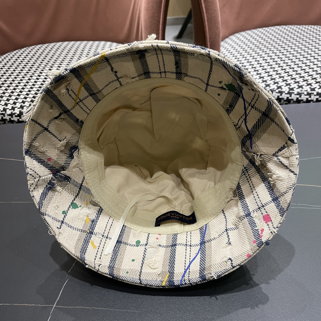  巴宝莉Burberry新款英伦风破洞格子渔夫帽女显脸小盆帽大头围户外水桶帽子