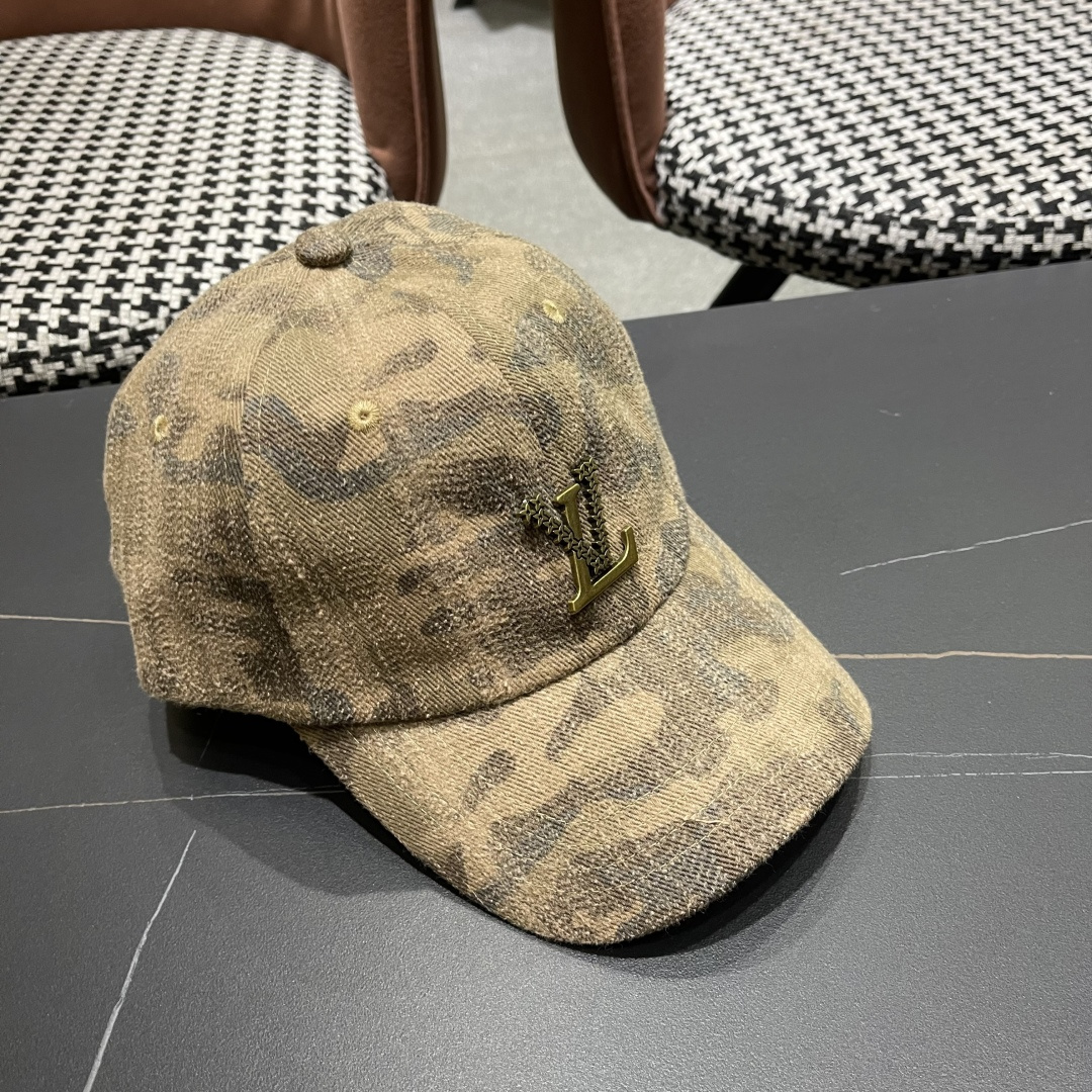 LV(路易威登)新款棒球帽，做工细致完美，质量超赞，基础头围56，贴片可调节。