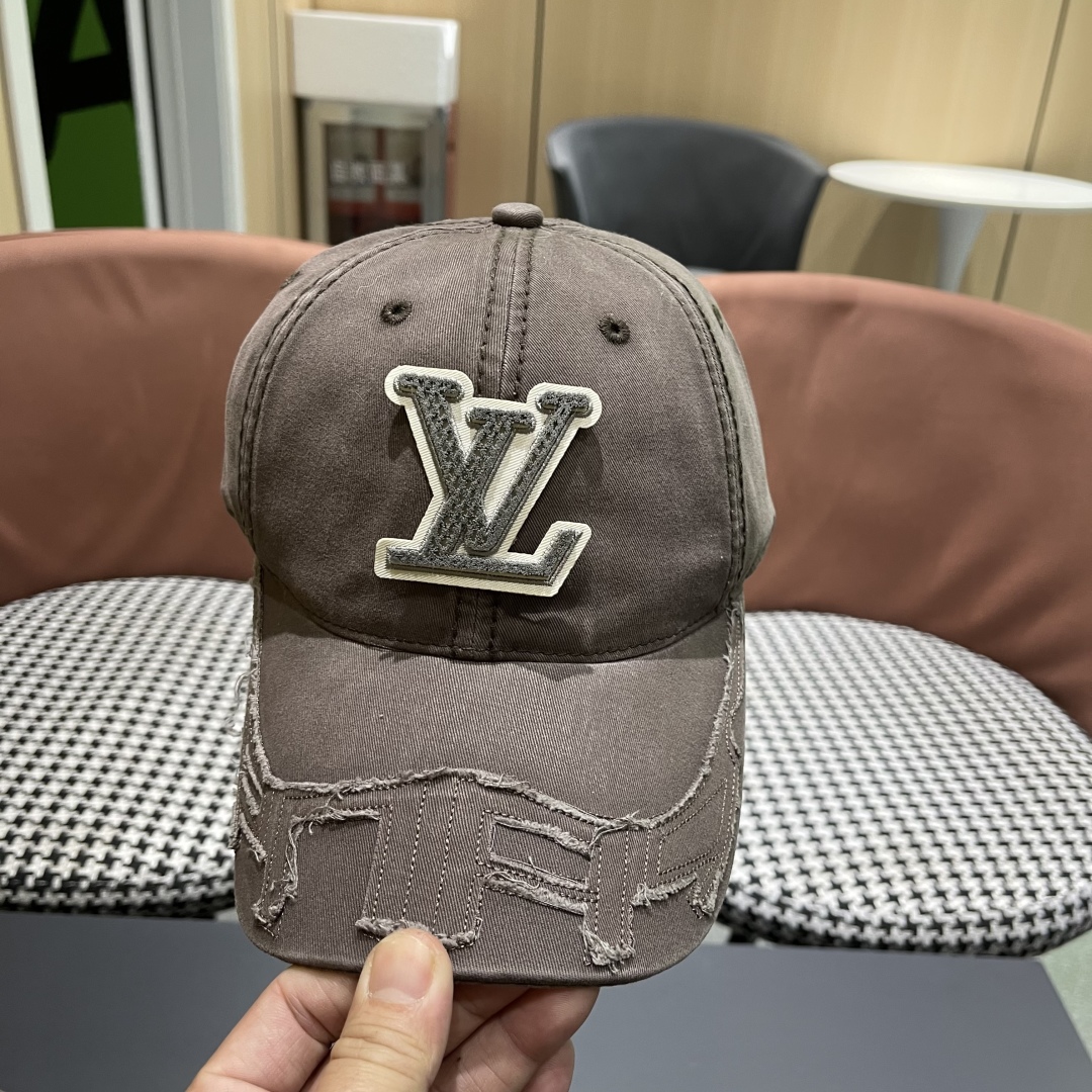  LV 路易威登2025新款经典休闲潮流款简约棒球帽🧢日韩风格，随便搭配都超好看！出门旅游，绝对要入手的