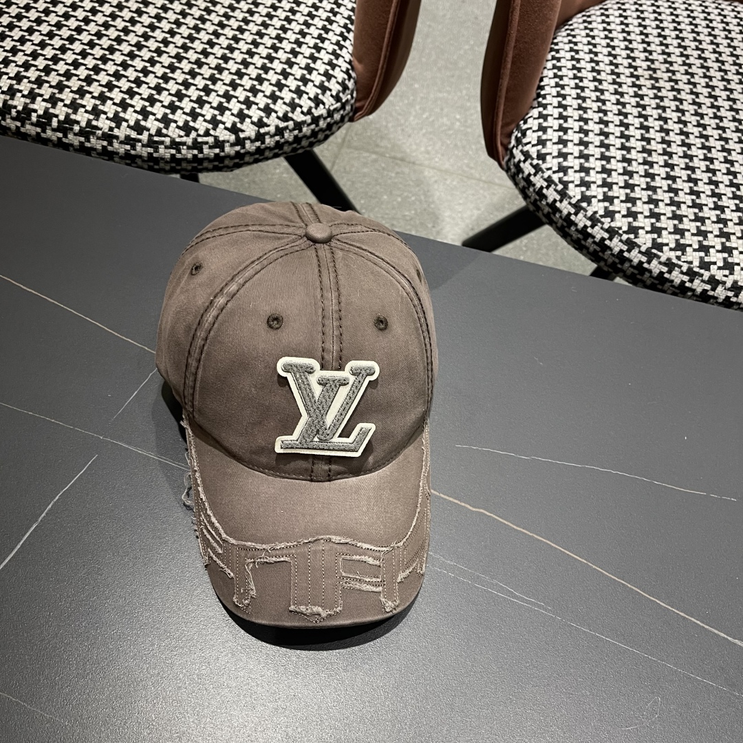  LV 路易威登2025新款经典休闲潮流款简约棒球帽🧢日韩风格，随便搭配都超好看！出门旅游，绝对要入手的