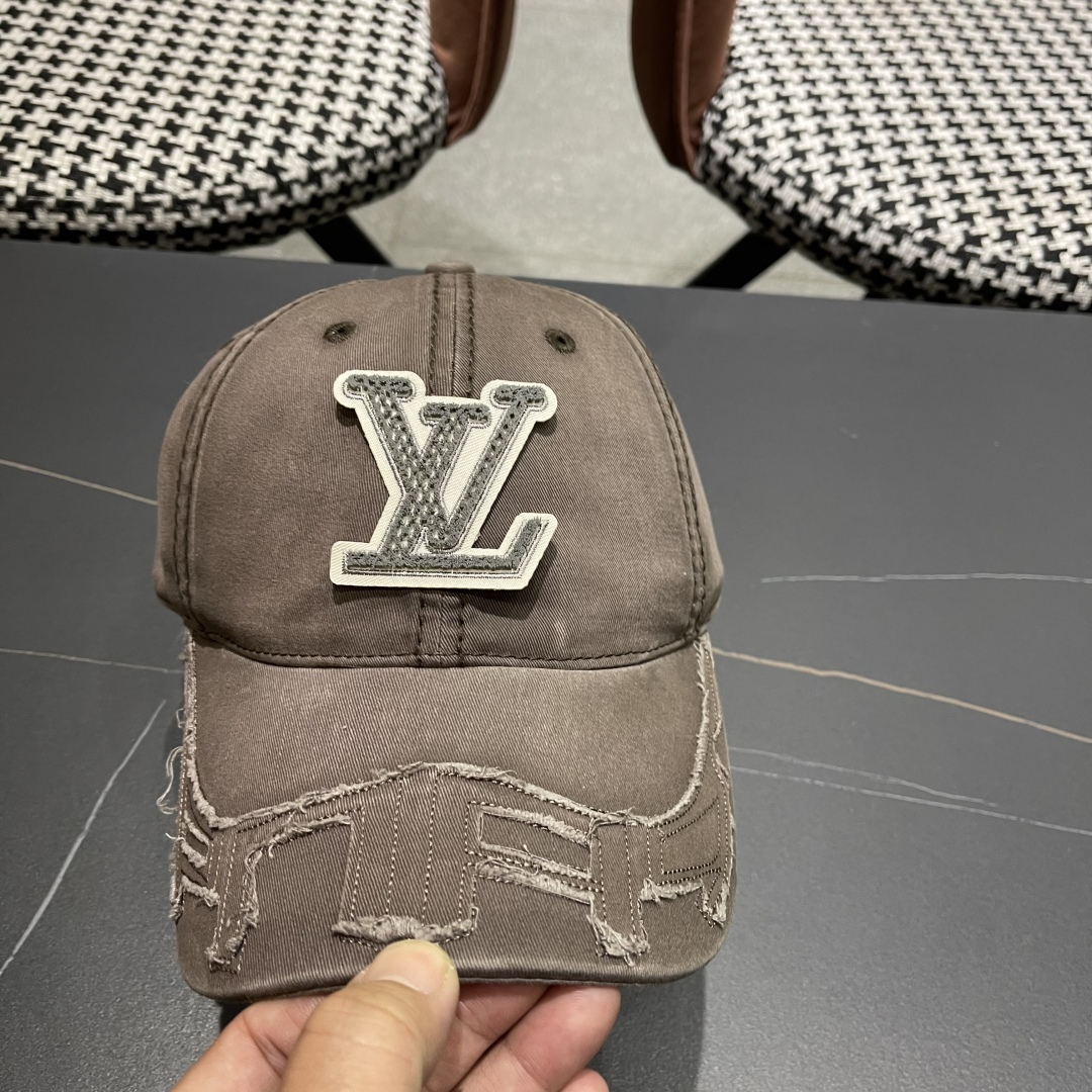  LV 路易威登2025新款经典休闲潮流款简约棒球帽🧢日韩风格，随便搭配都超好看！出门旅游，绝对要入手的