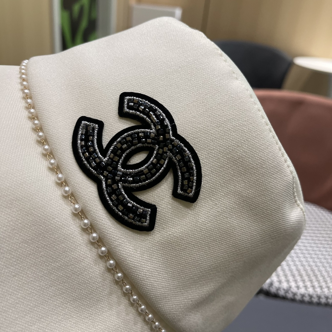 香奈儿火爆🔥全网春夏新款珍珠链条蝴蝶结渔夫帽来啦，超级显脸小，名媛法式风，可折叠收纳