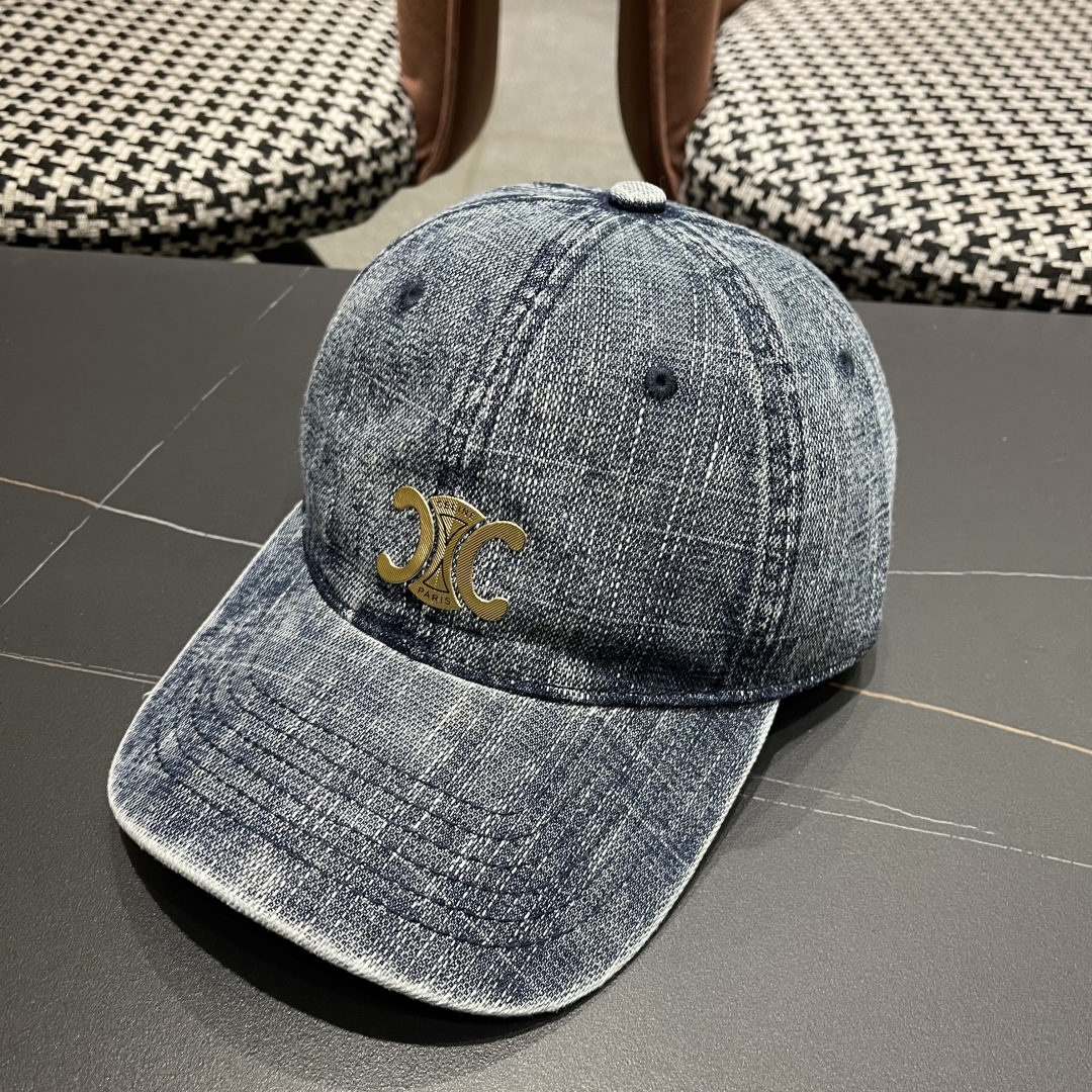  新款上新～🆕🆕赛琳 celine牛仔棒球帽🧢好看是真的好看，牛仔特别有味道搭配什么衣服都好看，不洗头星