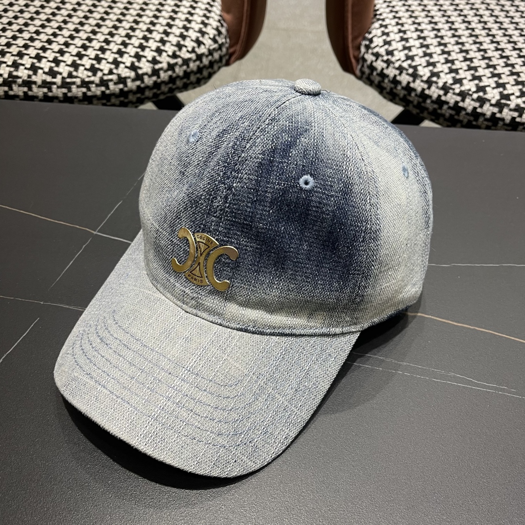  新款上新～🆕🆕赛琳 celine牛仔棒球帽🧢好看是真的好看，牛仔特别有味道搭配什么衣服都好看，不洗头星