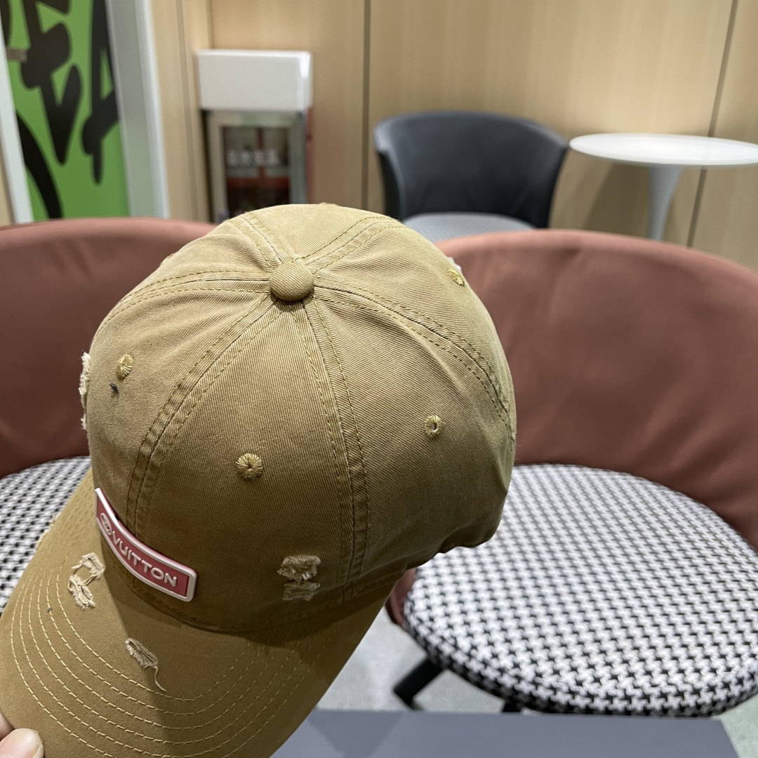  LV路易威登棒球帽  重工打造♥️高端大气，百搭款🤗男女通用！