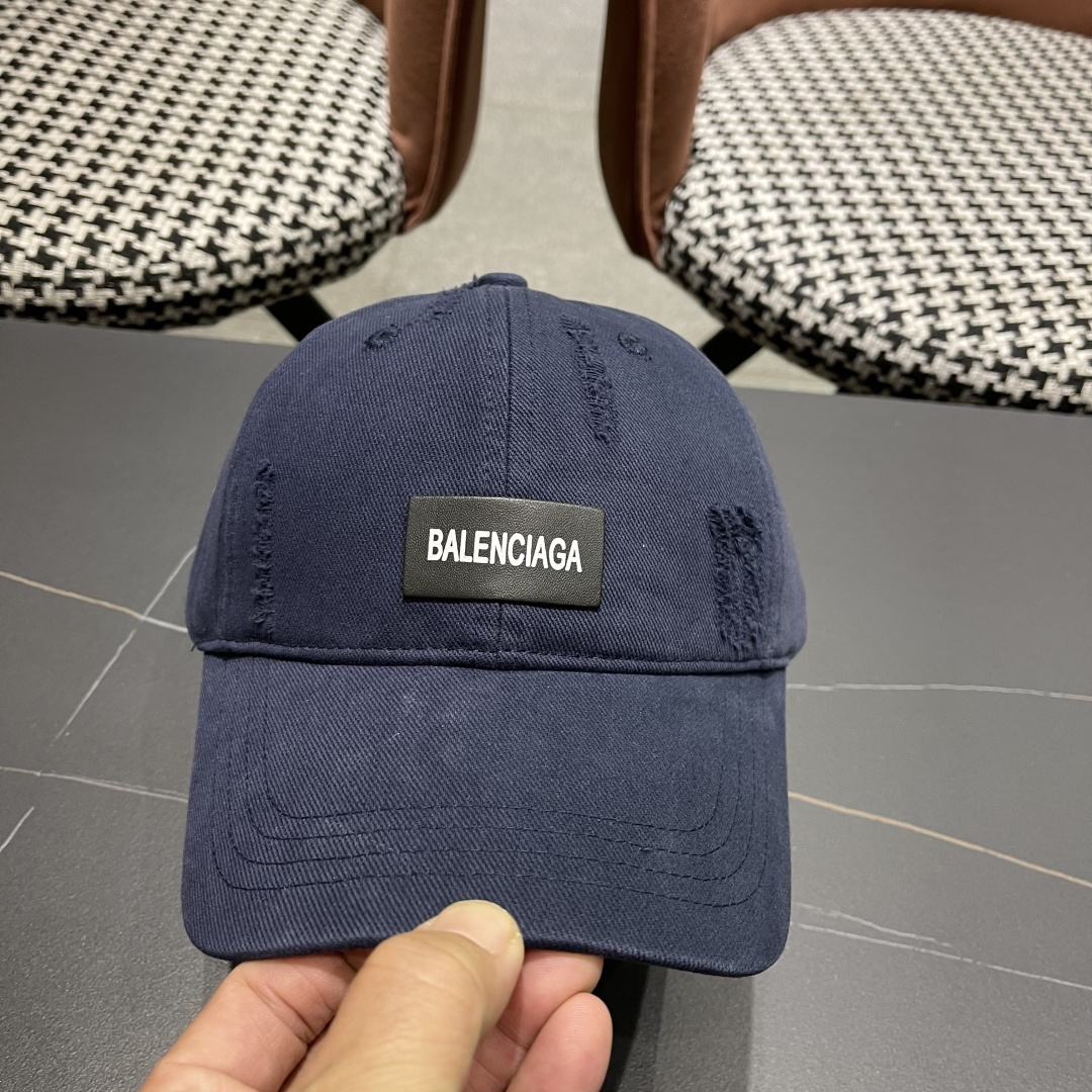  巴黎世家Balenciaga🧢棒球帽♥️质量非常棒👍休闲时尚🌼百搭款♥️男女同款！