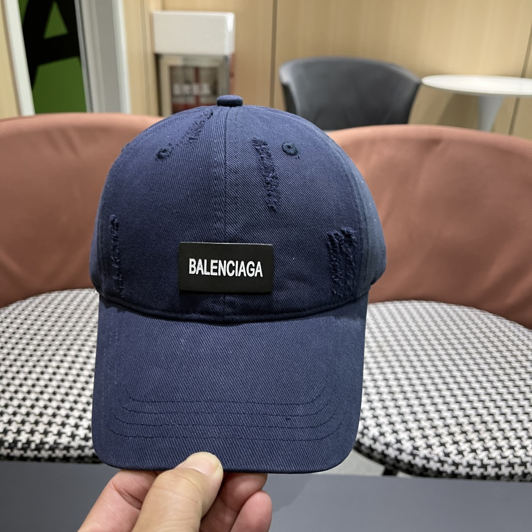  巴黎世家Balenciaga🧢棒球帽♥️质量非常棒👍休闲时尚🌼百搭款♥️男女同款！