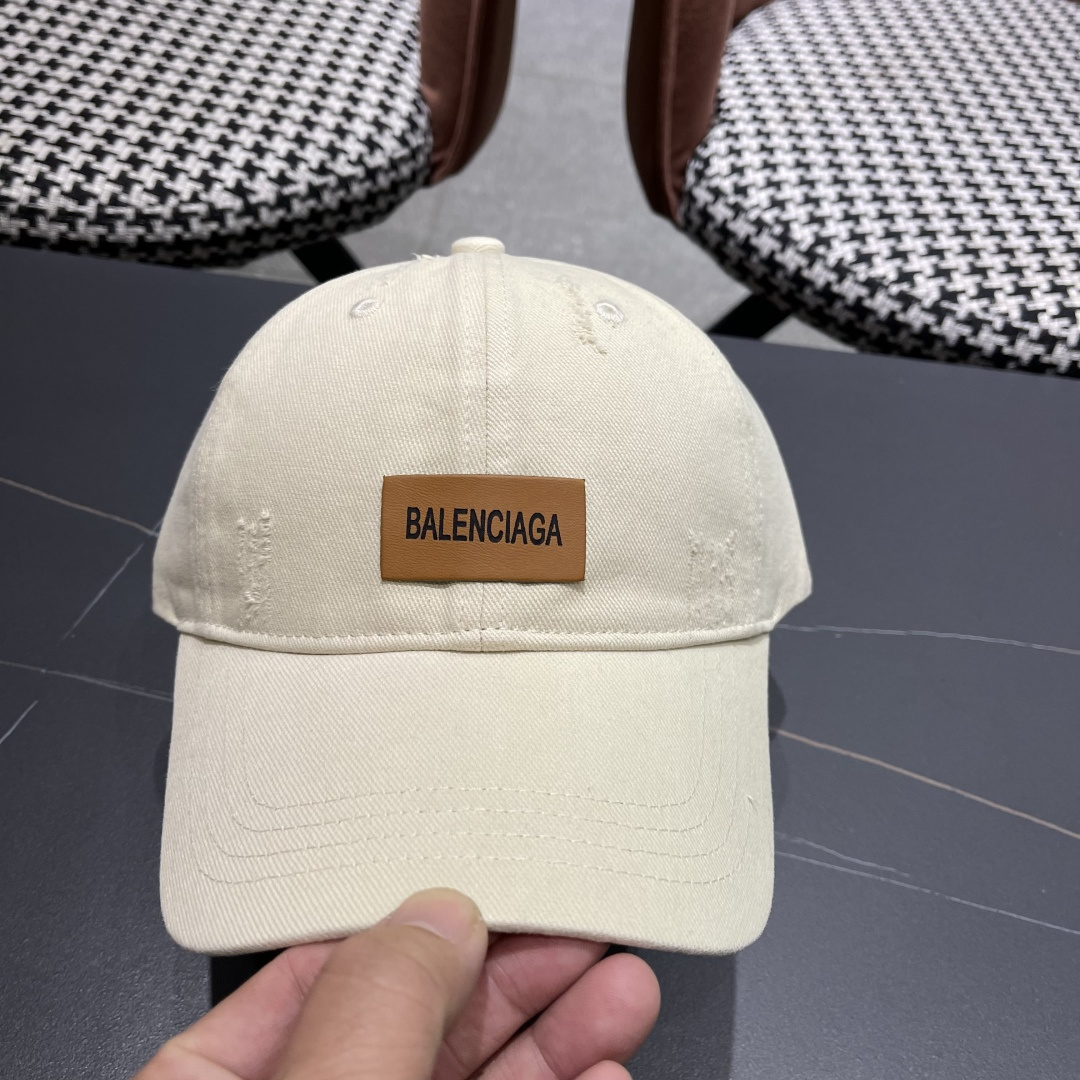  巴黎世家Balenciaga🧢棒球帽♥️质量非常棒👍休闲时尚🌼百搭款♥️男女同款！