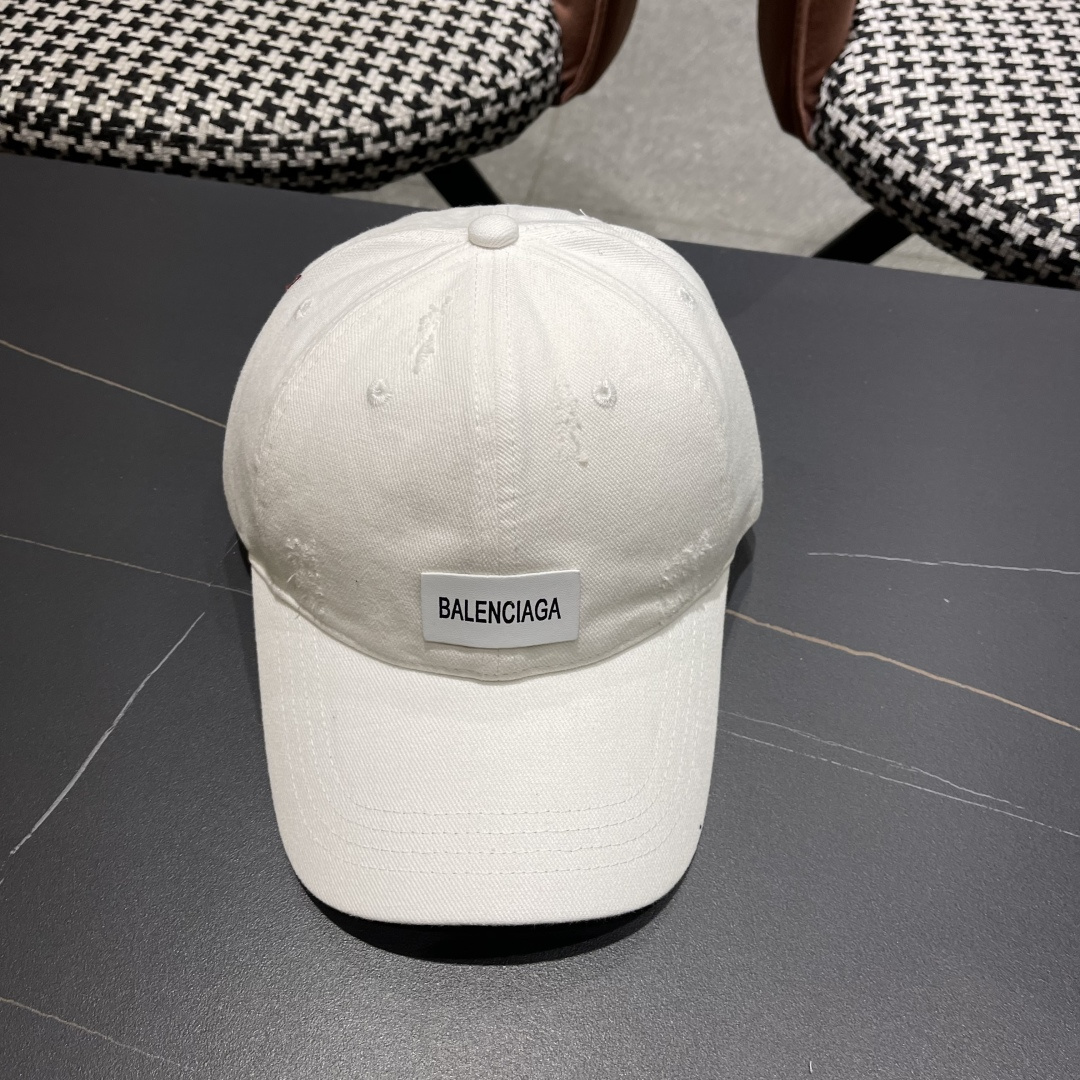  巴黎世家Balenciaga🧢棒球帽♥️质量非常棒👍休闲时尚🌼百搭款♥️男女同款！