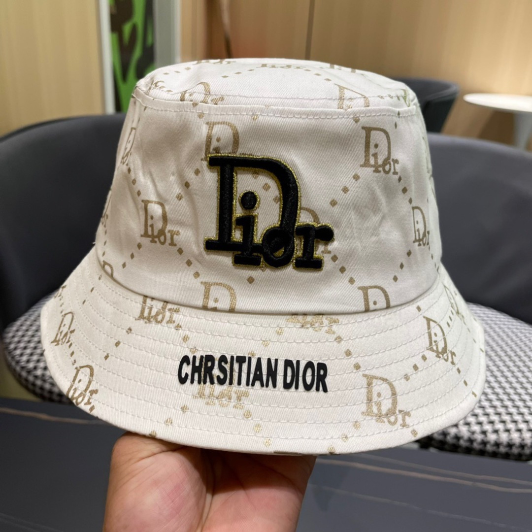 Dior 迪奥 新款原单渔夫帽， 精致純也格调很有感觉，很酷很时尚，专柜断货热门，质量超赞