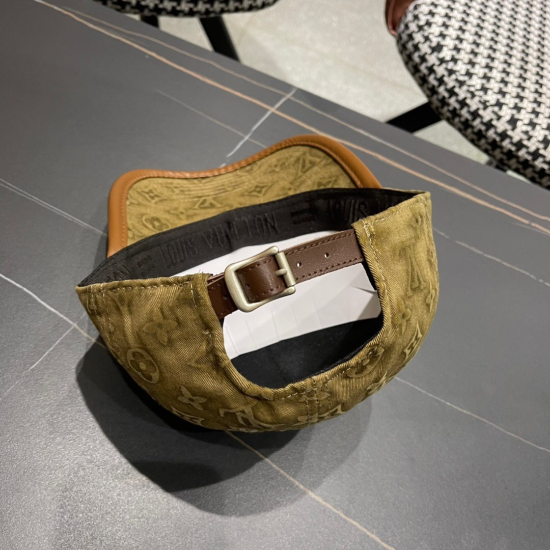  新款出货！LV路易威登新款原单棒球帽， 专柜11开模订制，轻盈透气！质量超赞，