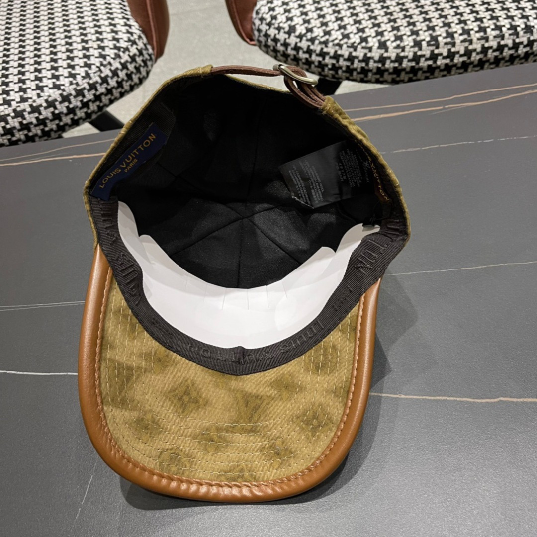  新款出货！LV路易威登新款原单棒球帽， 专柜11开模订制，轻盈透气！质量超赞，