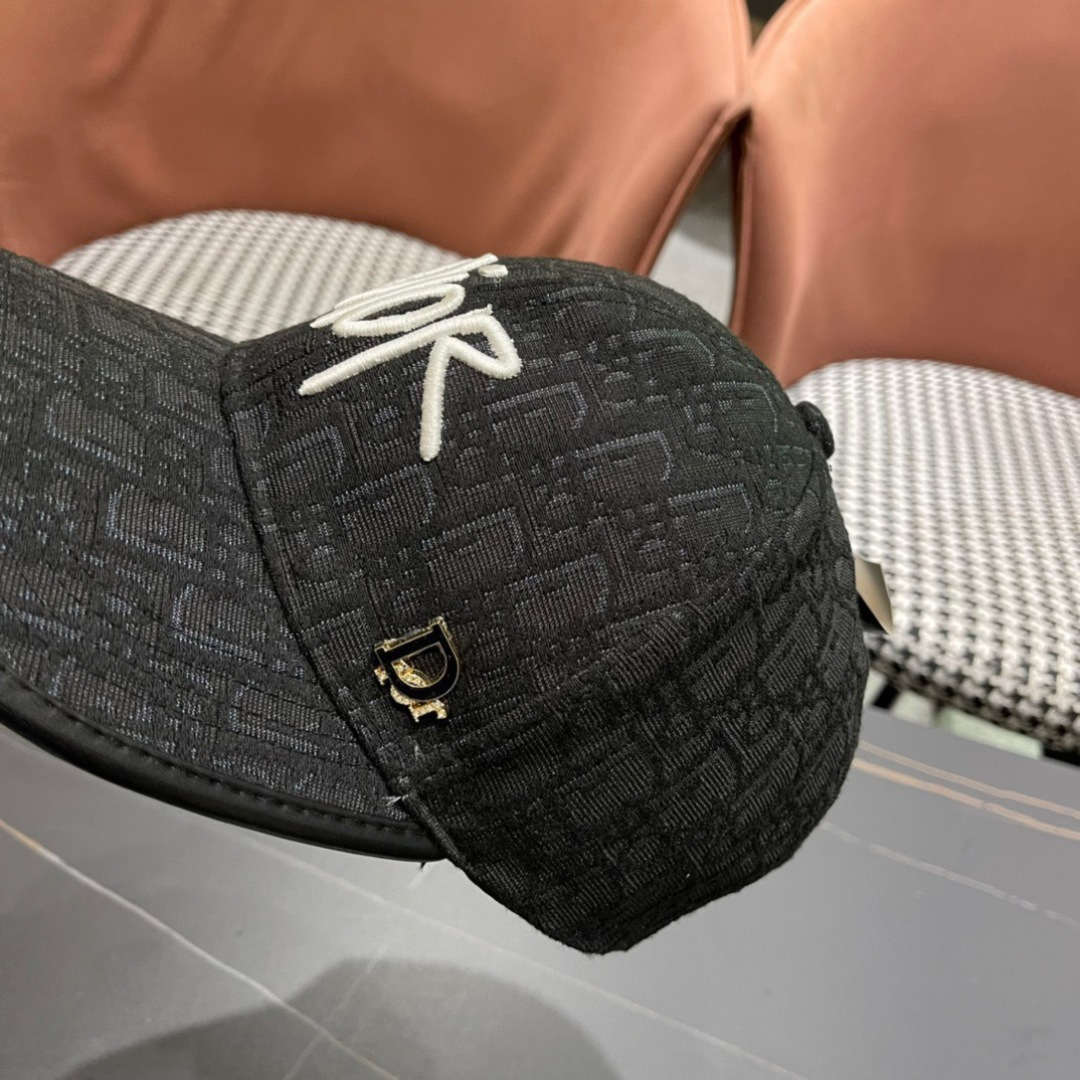  Dior迪奥新‮棒款‬球帽，原‮品单‬质，出街必备