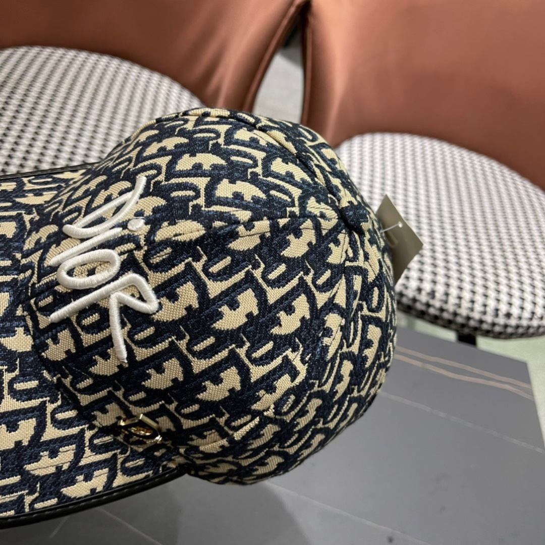  Dior迪奥新‮棒款‬球帽，原‮品单‬质，出街必备