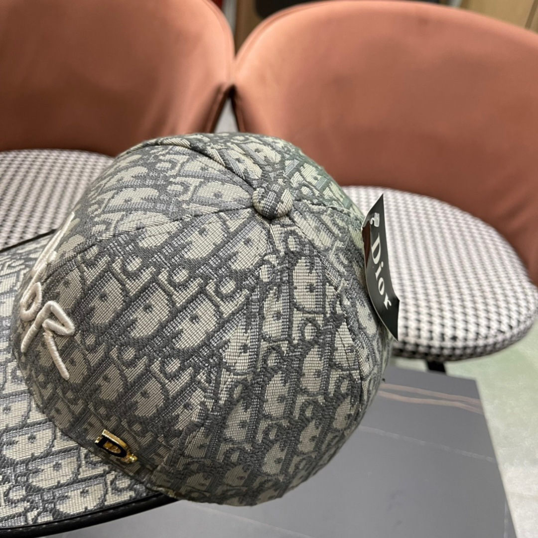  Dior迪奥新‮棒款‬球帽，原‮品单‬质，出街必备