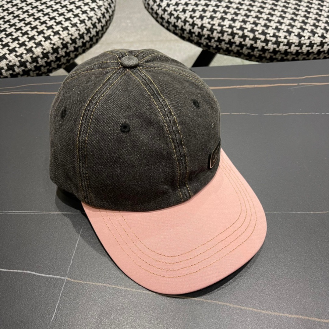  CHANEL香奈儿】新款简约牛仔棒球帽，新款出货，大牌款超好搭配，赶紧入手！

