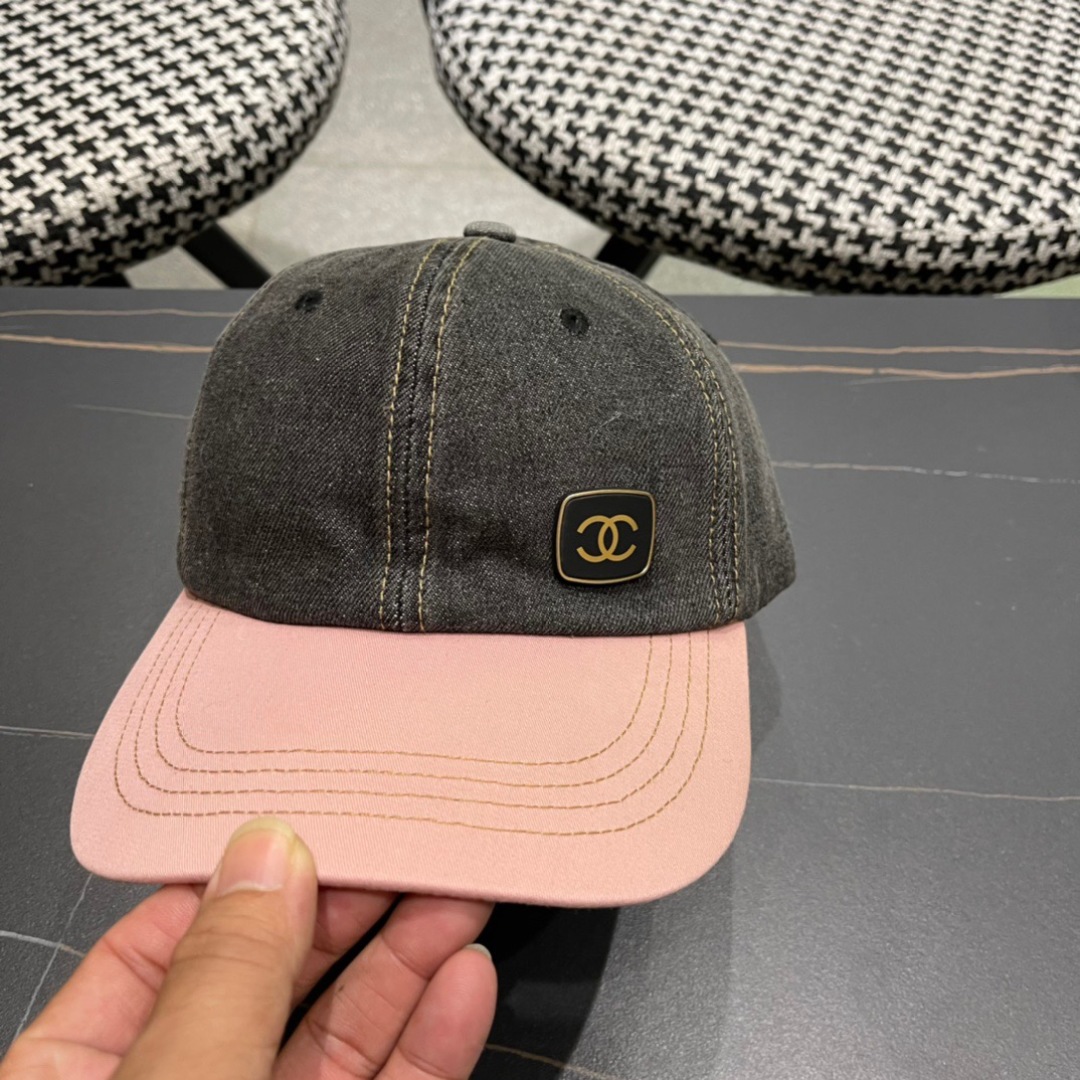 CHANEL香奈儿】新款简约牛仔棒球帽，新款出货，大牌款超好搭配，赶紧入手！

