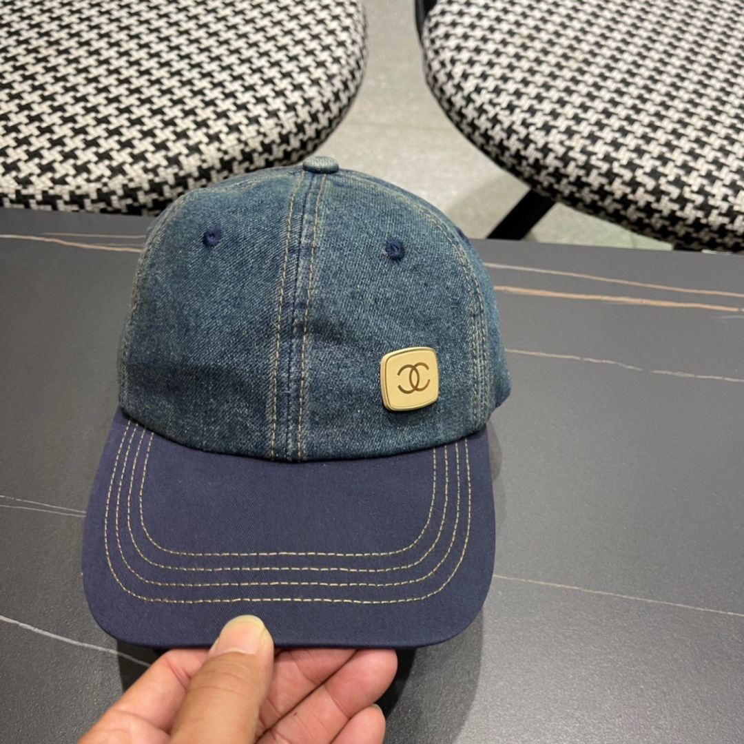  CHANEL香奈儿】新款简约牛仔棒球帽，新款出货，大牌款超好搭配，赶紧入手！

