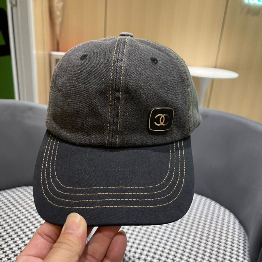  CHANEL香奈儿】新款简约牛仔棒球帽，新款出货，大牌款超好搭配，赶紧入手！

