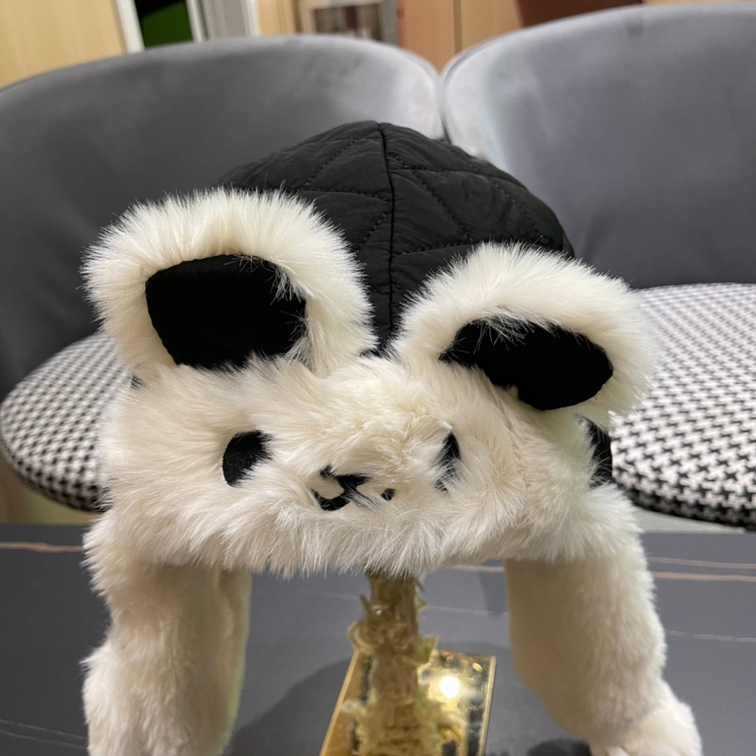 （蒙囗MONCLER】2024秋冬款东北毛绒护耳雷锋帽，加厚更保暖可爱毛球骑电动车保暖护耳帽