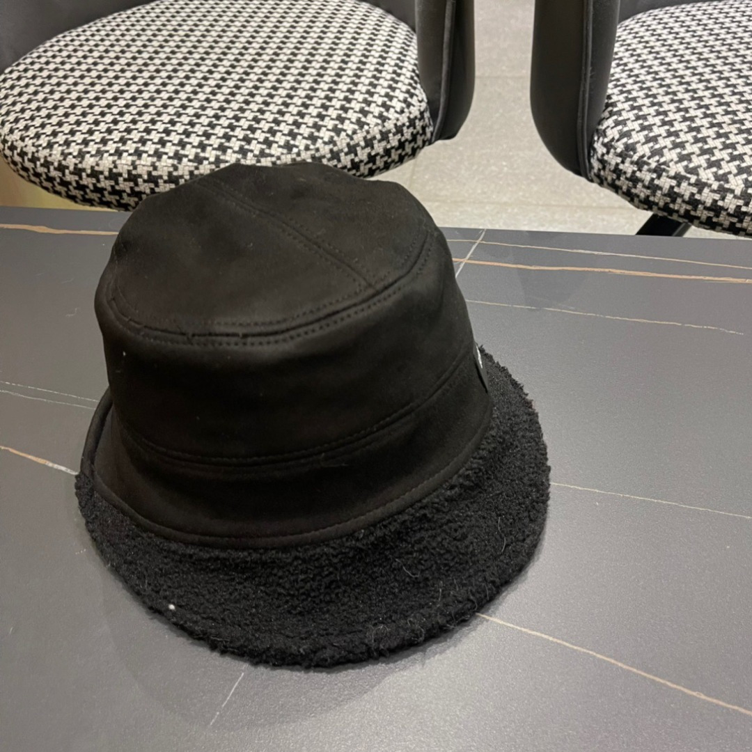 BURBERRY巴宝莉 2024秋冬女韩版潮流水桶帽保暖羊羔毛绒显脸小网红盆帽