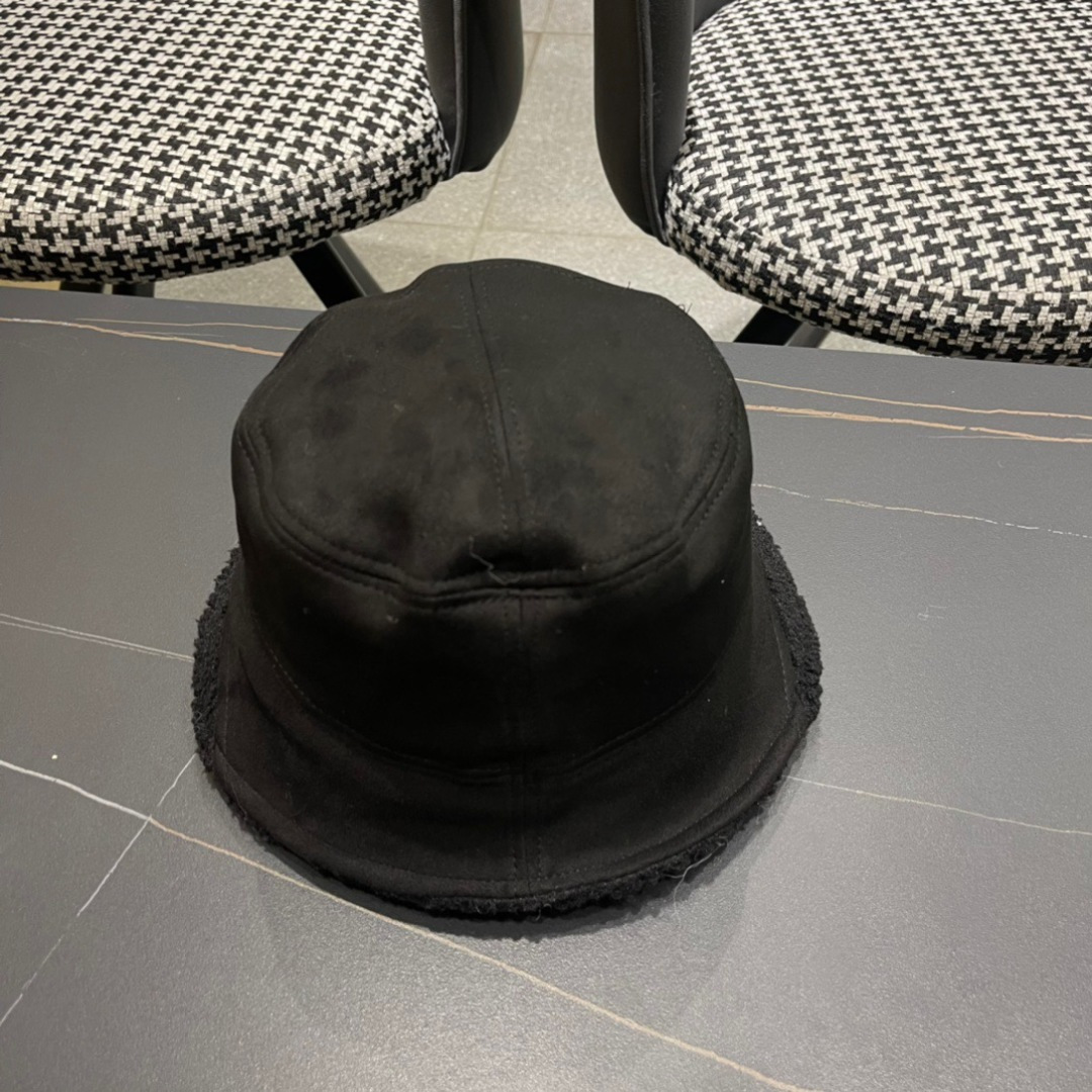 BURBERRY巴宝莉 2024秋冬女韩版潮流水桶帽保暖羊羔毛绒显脸小网红盆帽