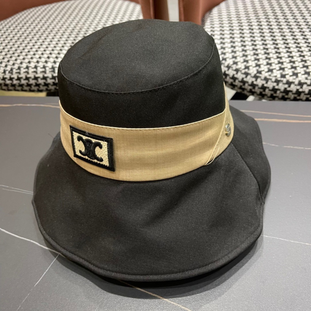  赛琳 CELINE2025新款拼色小桶帽渔夫帽～简约大气
🔅独特拼接设计 夏季新品～