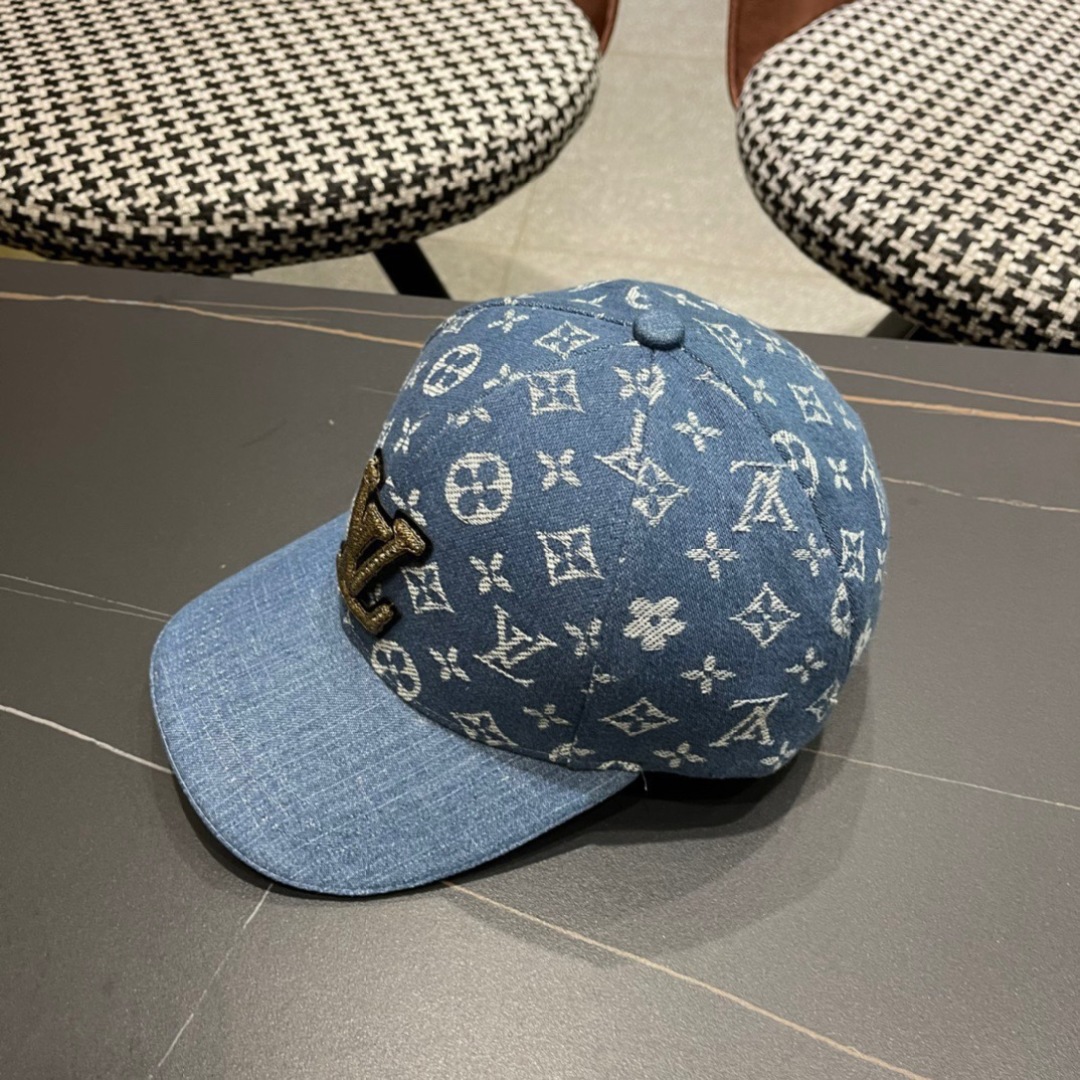  LV(路易威登)新款早秋原单棒球帽，专柜11开模订制，精细刺绣！质量超赞，基础头围56，贴片可调节。