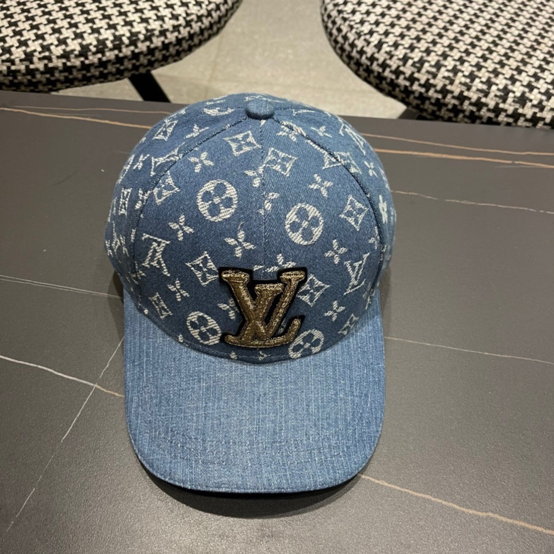  LV(路易威登)新款早秋原单棒球帽，专柜11开模订制，精细刺绣！质量超赞，基础头围56，贴片可调节。