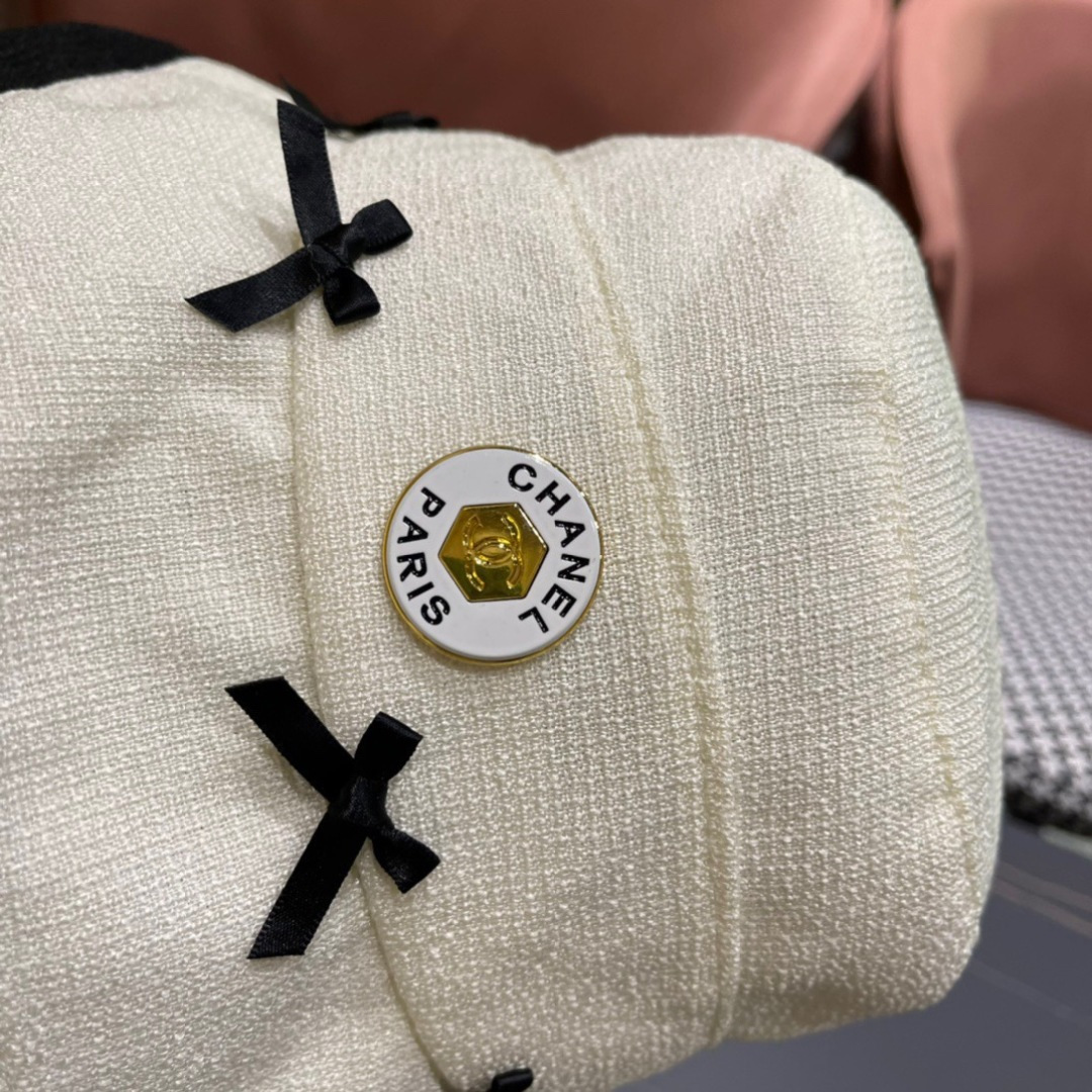  香奈儿CHANEL 春夏新品蝴蝶兰渔夫帽，logo小香经典简约，时尚休闲设计 跑量新品