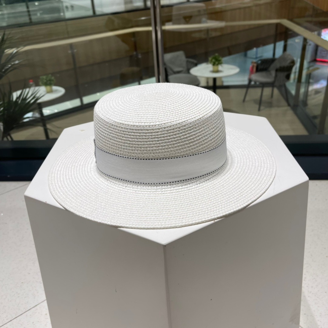 【Prada普拉达】2025新款三角标款平顶草编草帽，出街必备超好搭配，赶紧入手！