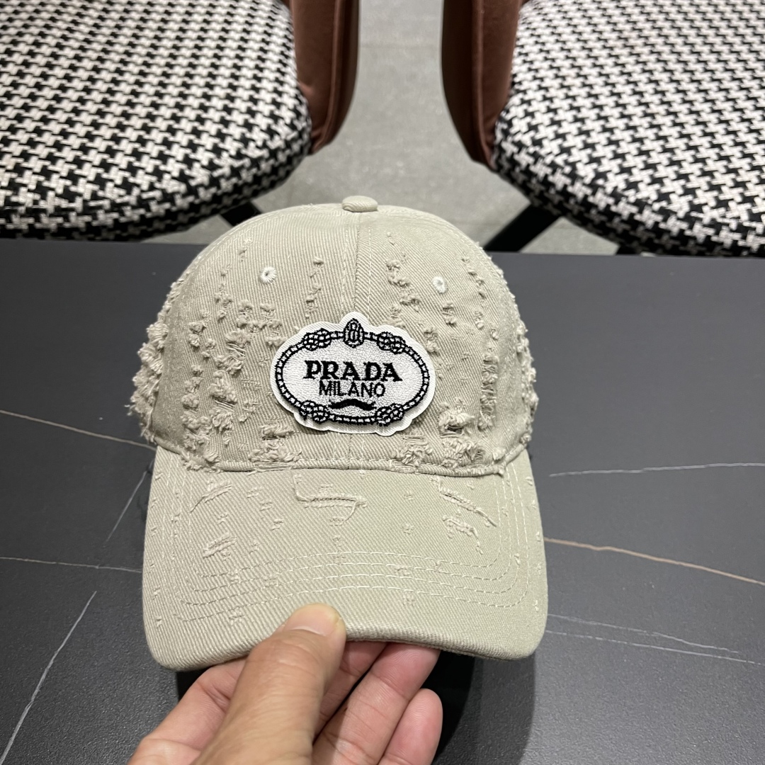  PRADA普拉达新款破小洞棒球帽🕋洋气潮品，男女同款！