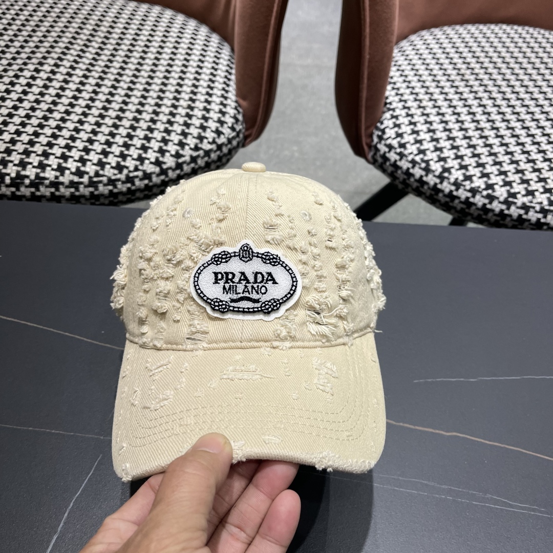  PRADA普拉达新款破小洞棒球帽🕋洋气潮品，男女同款！