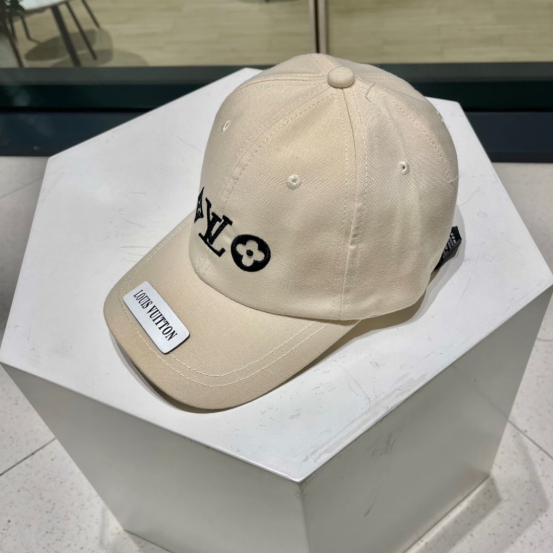 【LV】2025新款专柜同步棒球帽，专柜同步出货，大牌款超好搭配，赶紧入手！