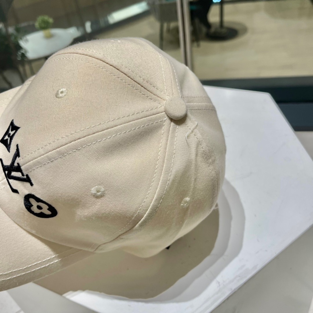 【LV】2025新款专柜同步棒球帽，专柜同步出货，大牌款超好搭配，赶紧入手！