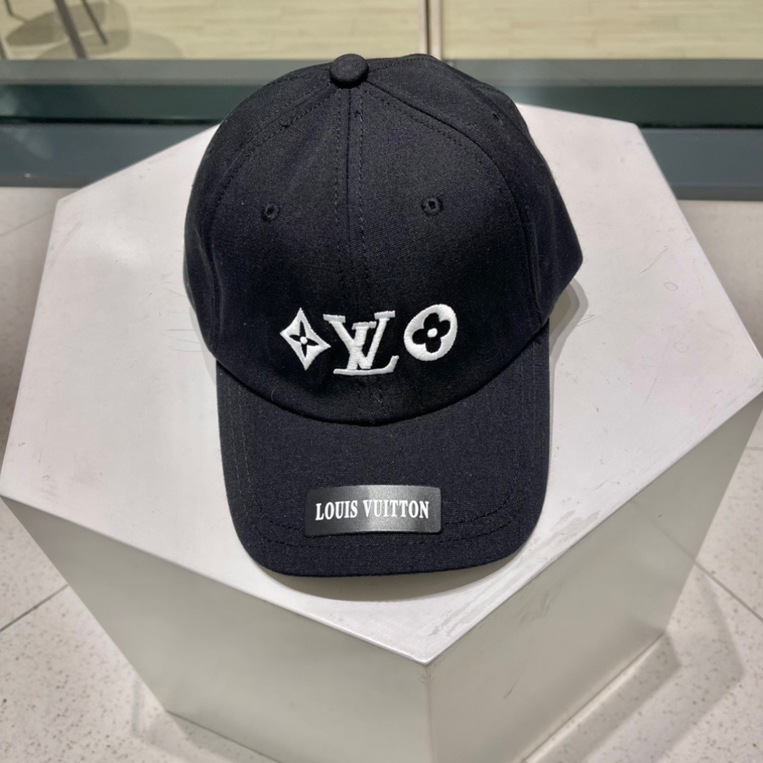 【LV】2025新款专柜同步棒球帽，专柜同步出货，大牌款超好搭配，赶紧入手！