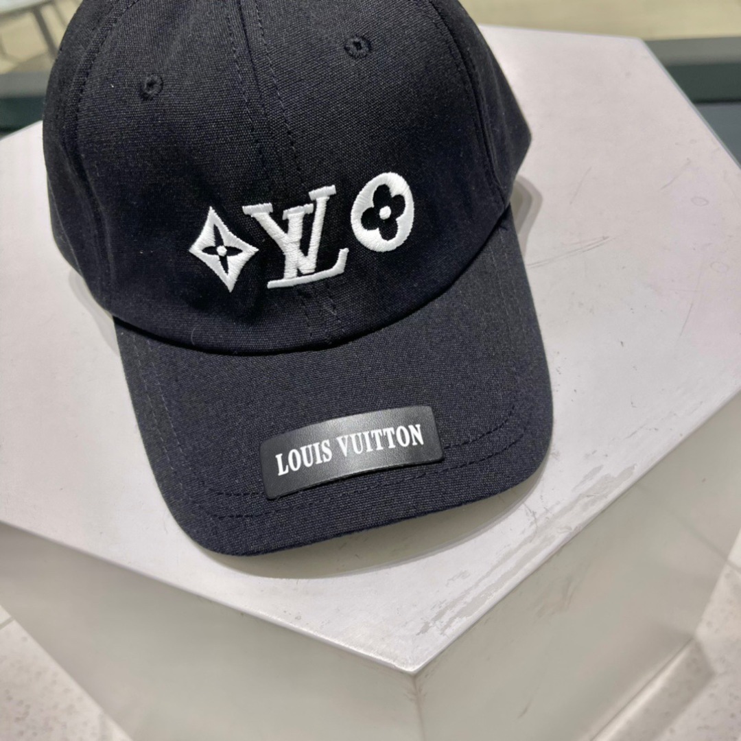 【LV】2025新款专柜同步棒球帽，专柜同步出货，大牌款超好搭配，赶紧入手！