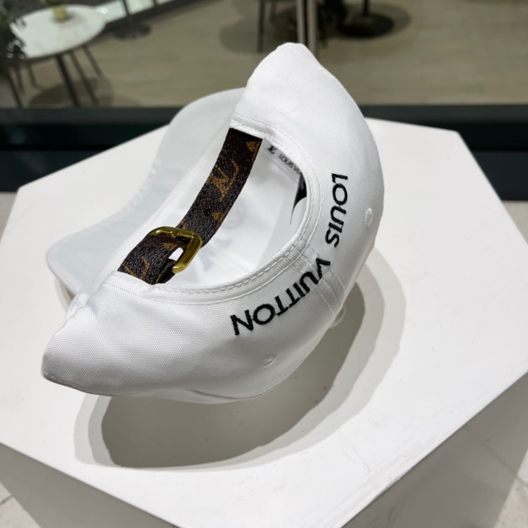 【LV】2025新款专柜同步棒球帽，专柜同步出货，大牌款超好搭配，赶紧入手！