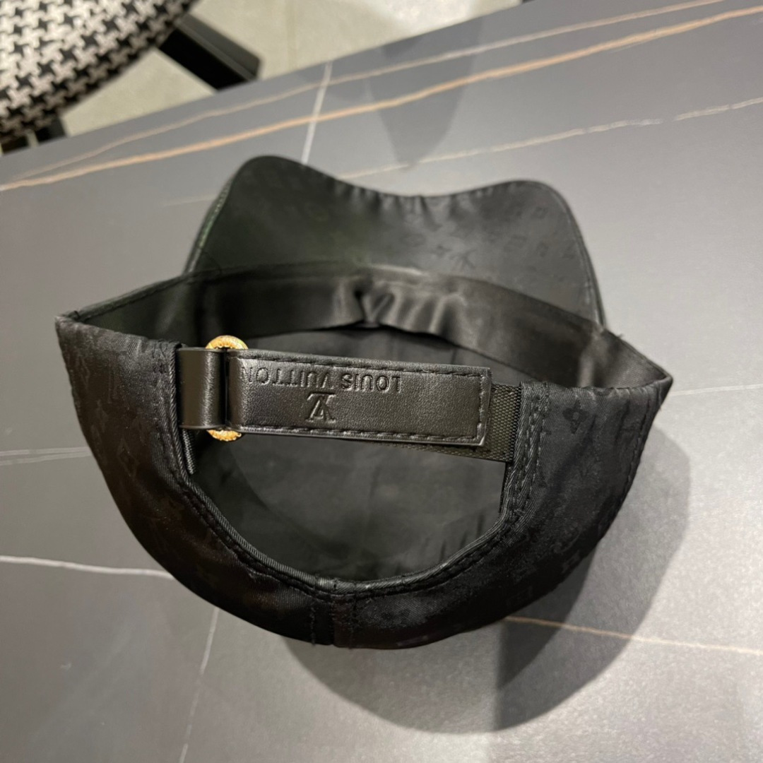 【LV路易威登】2025新款大牌棒球帽，专柜经典款，男女通用

