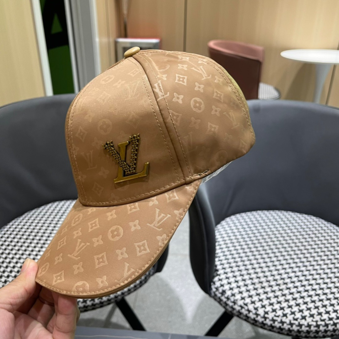 【LV路易威登】2025新款大牌棒球帽，专柜经典款，男女通用

