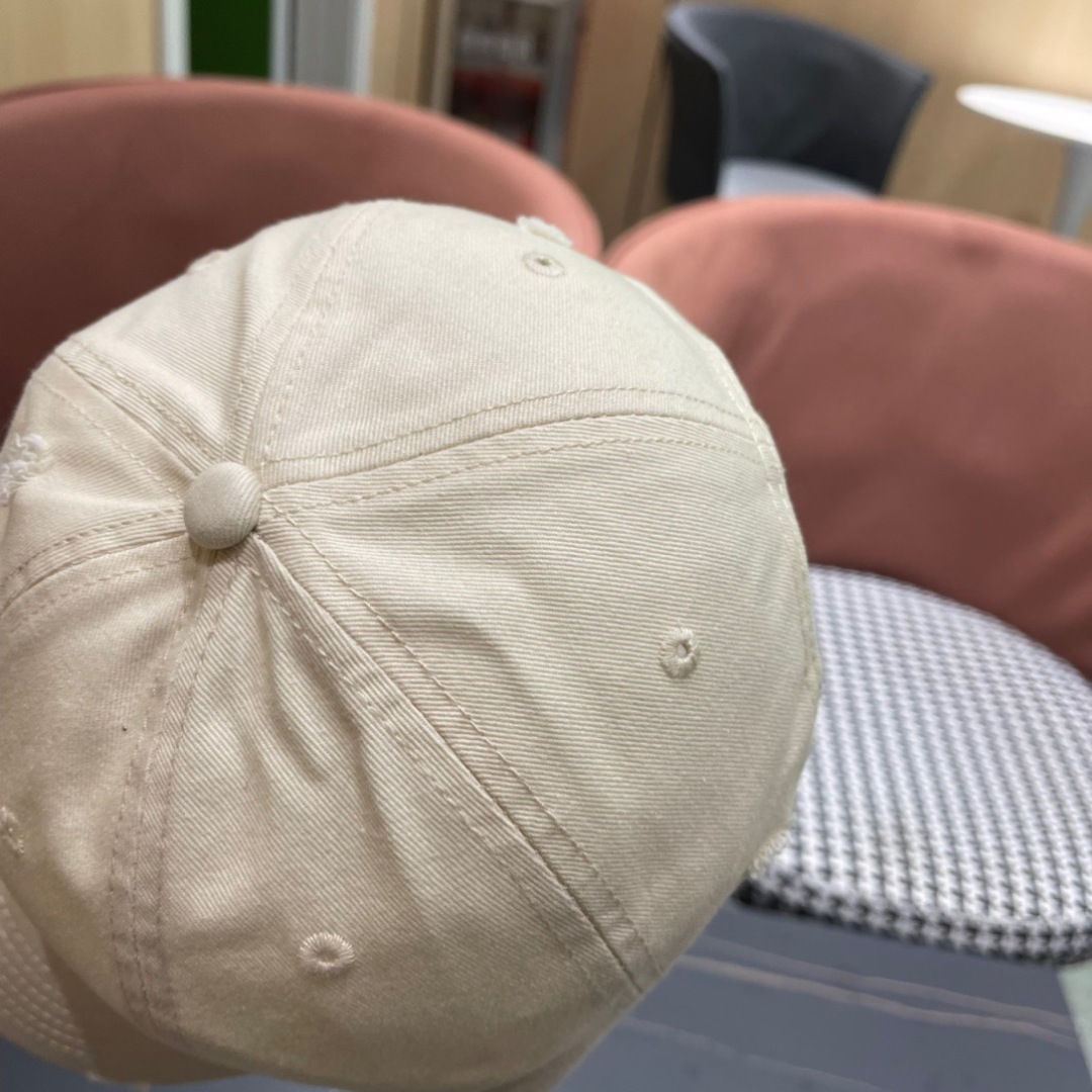 💛【普拉达】春夏2025新款棒球帽，新款出货超好搭配，赶紧入手！