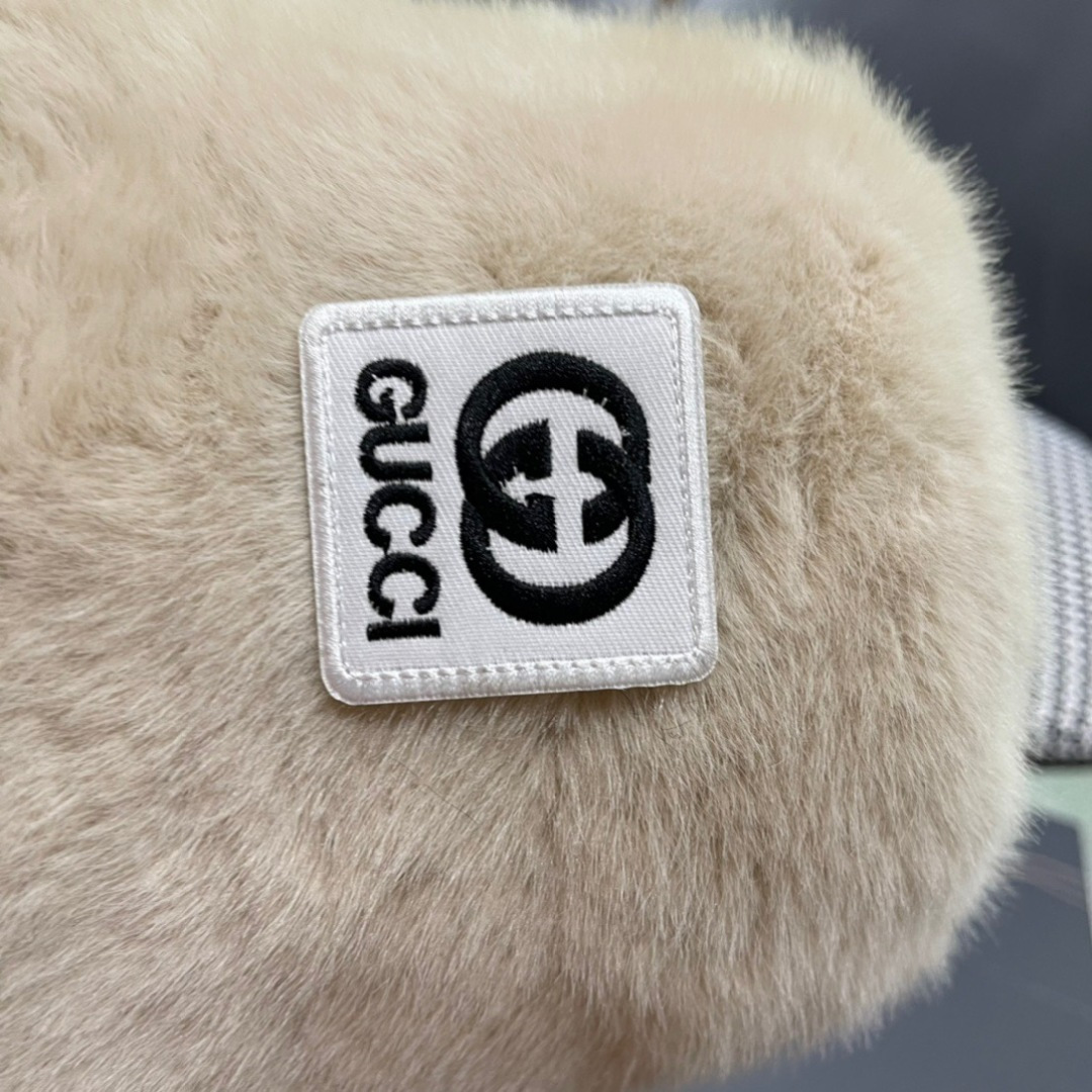 GUCCI古奇 2024秋冬款渔夫帽，毛绒绒的非常舒服 大牌款超好搭配，
