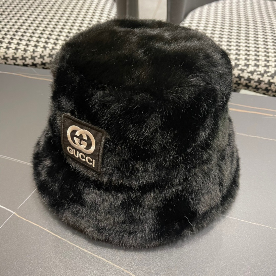 GUCCI古奇 2024秋冬款渔夫帽，毛绒绒的非常舒服 大牌款超好搭配，