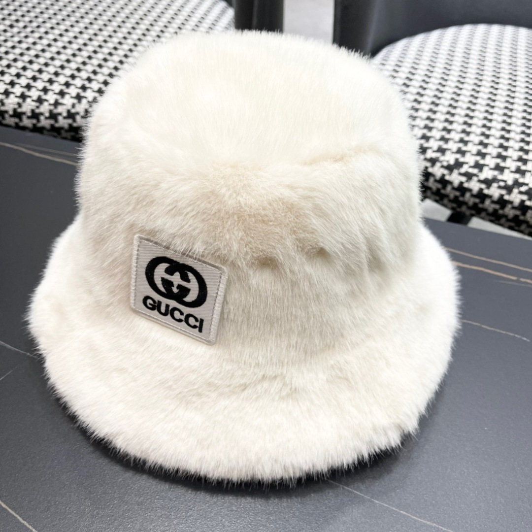 GUCCI古奇 2024秋冬款渔夫帽，毛绒绒的非常舒服 大牌款超好搭配，