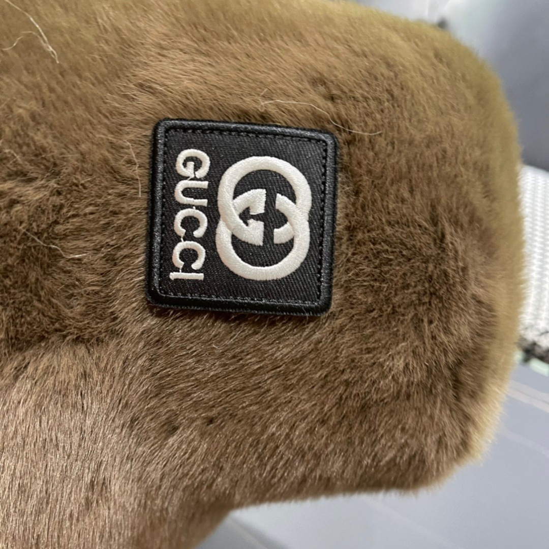 GUCCI古奇 2024秋冬款渔夫帽，毛绒绒的非常舒服 大牌款超好搭配，