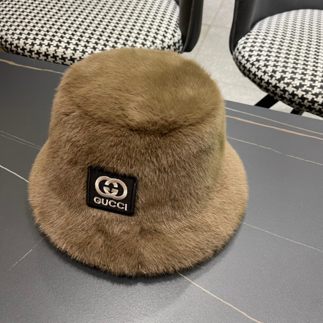 GUCCI古奇 2024秋冬款渔夫帽，毛绒绒的非常舒服 大牌款超好搭配，