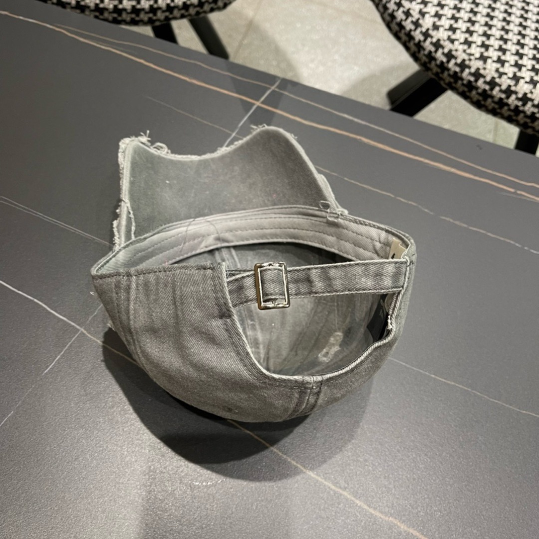 【CELINE赛琳】2025春夏款棒球帽🧢，出街必备超好搭配，赶紧入手！