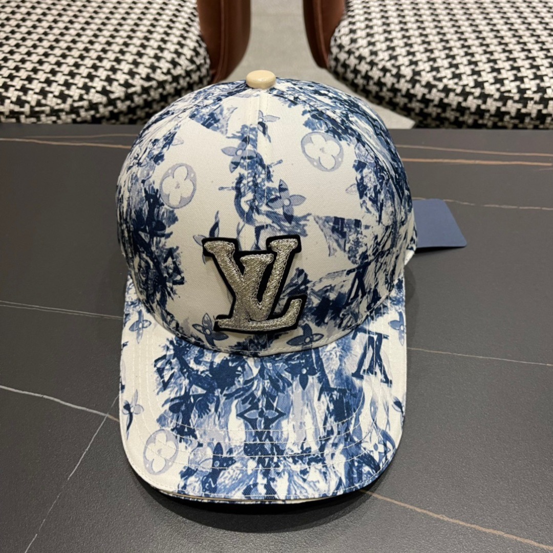  LV(路易威登)新款老花原单棒球帽，11开模订制，做工细致完美，质量超赞，基础头围56，贴片可调节。